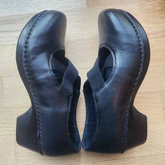 Danskos - Picture 5 of 11